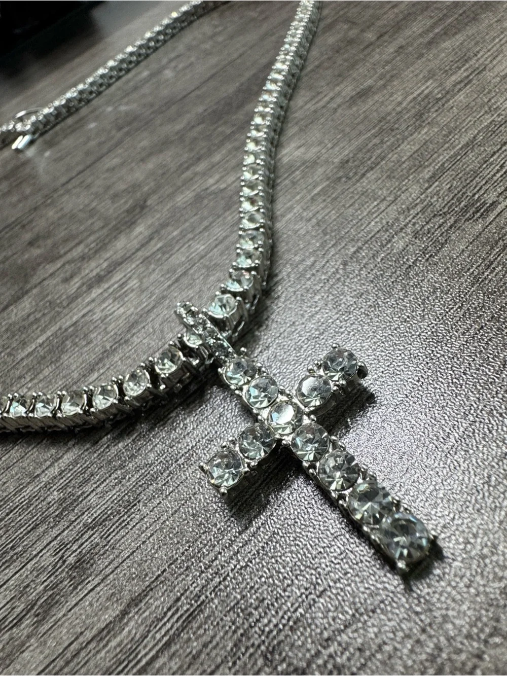 24 inches shiny Crystal Tennis Necklace with Cross Pendant chain 4mm white stone
